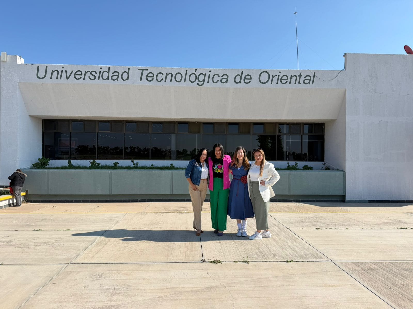 Representantes de Uniautónoma del Cauca participan en congreso internacional en México